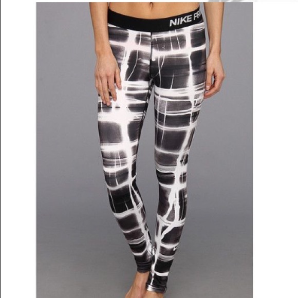 nike pro patterned leggings